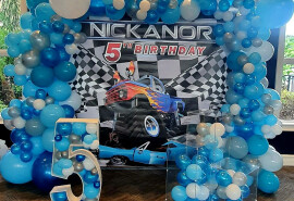 Робимо декорації з куль та квітів для будь-якого заходу