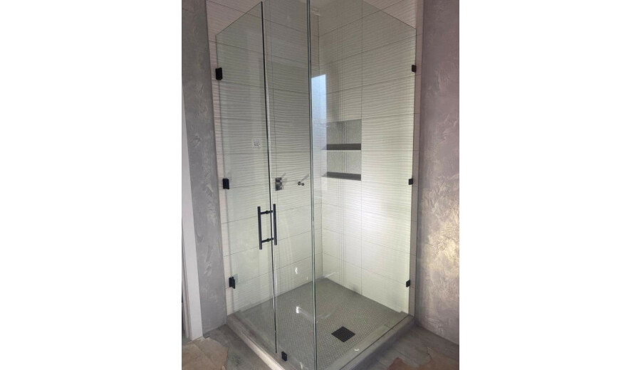 Установка душової кабіни -