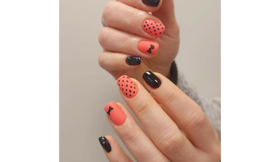 Майстер манікюру та педикюру -