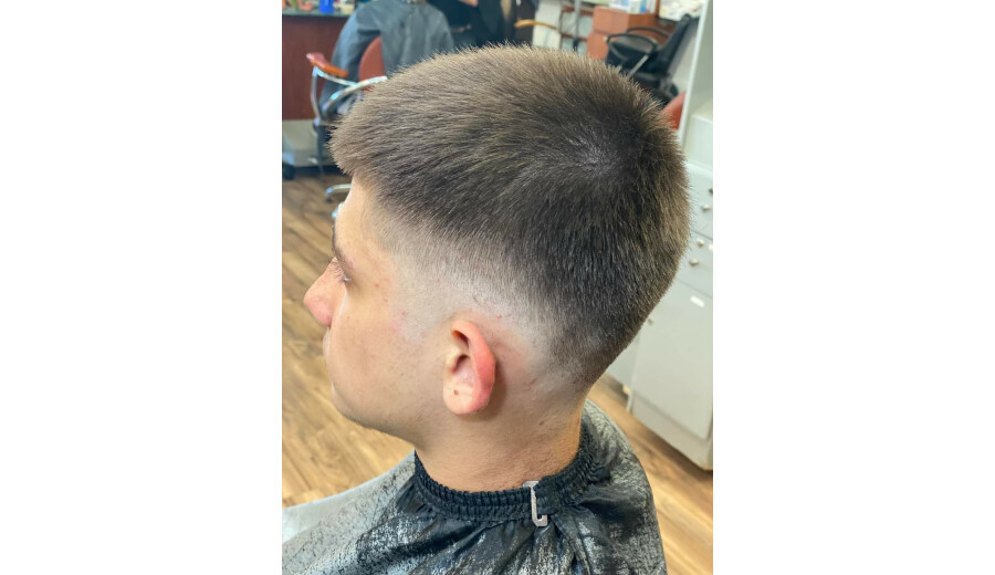 Перукарські послуги -