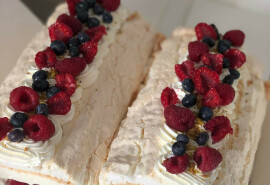 Меренговий рулет на замовлення