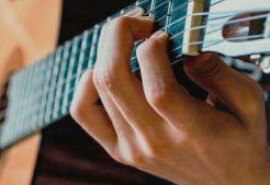 Уроки гри на гітарі