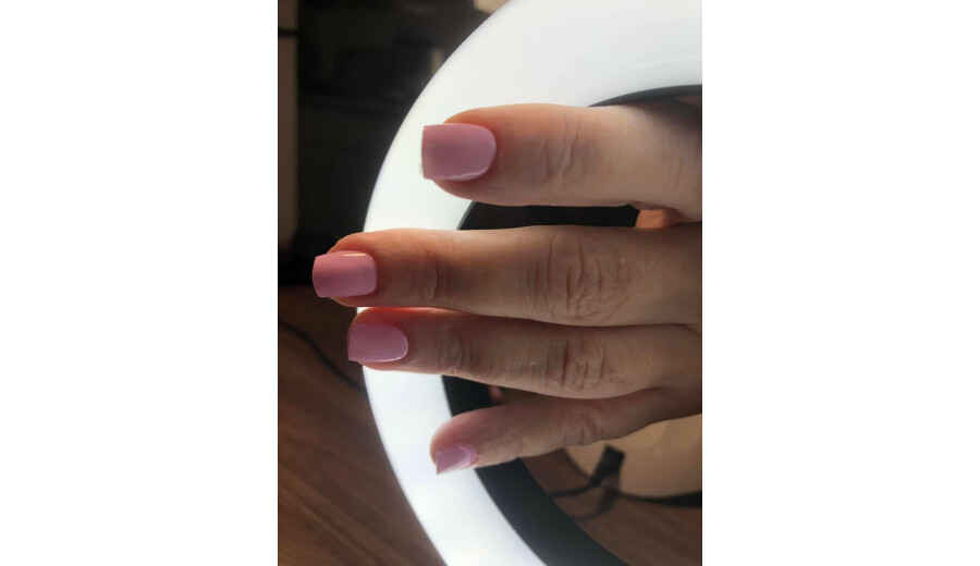 Майстер манікюру та педикюру -