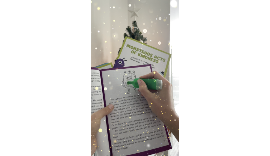 Дитяча книжка-розмальовка -