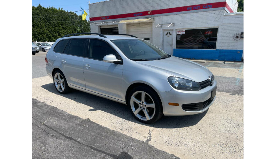 Продам 2012 Volkswagen Jetta Sportwagen -