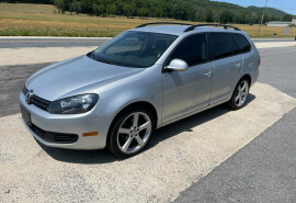 Продам 2012 Volkswagen Jetta Sportwagen