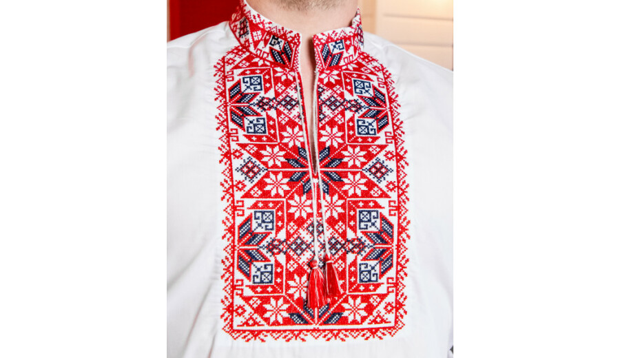 літня вишиванка -