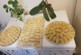 Домашні вареники, пельмені та манти