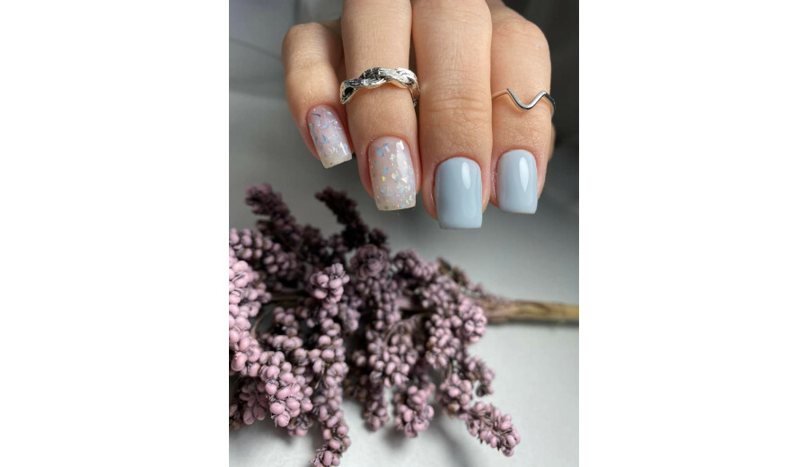 Майстер манікюру -