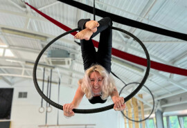 Заняття зі спортивної та циркової акробатики