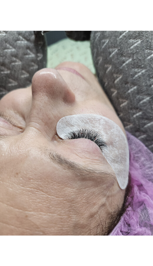 Professional Lashmaker -