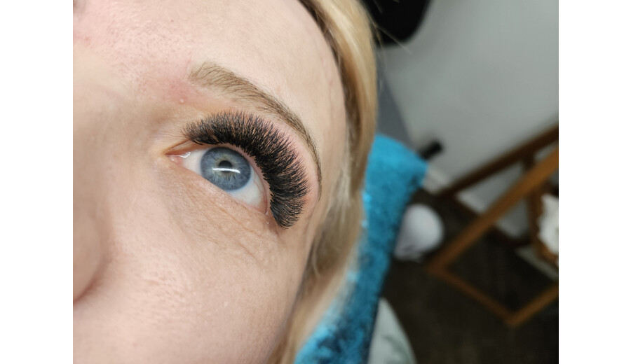 Professional Lashmaker -