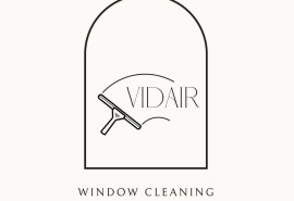 Клінінгові послуги з миття вікон