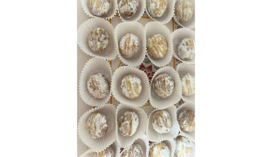 Домашній хліб та різні смаколики на замовлення -