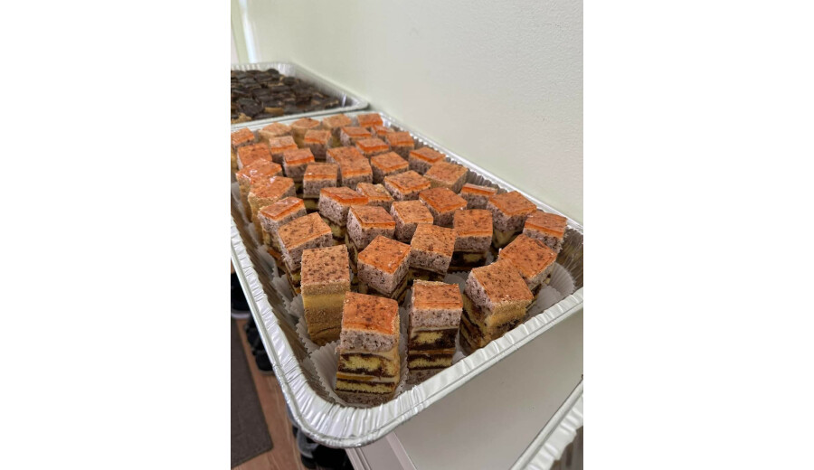 Домашній хліб та різні смаколики на замовлення -