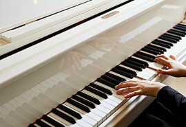 Уроки з фортепіано/вокалу