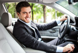 Наша компанія надає послуги водія