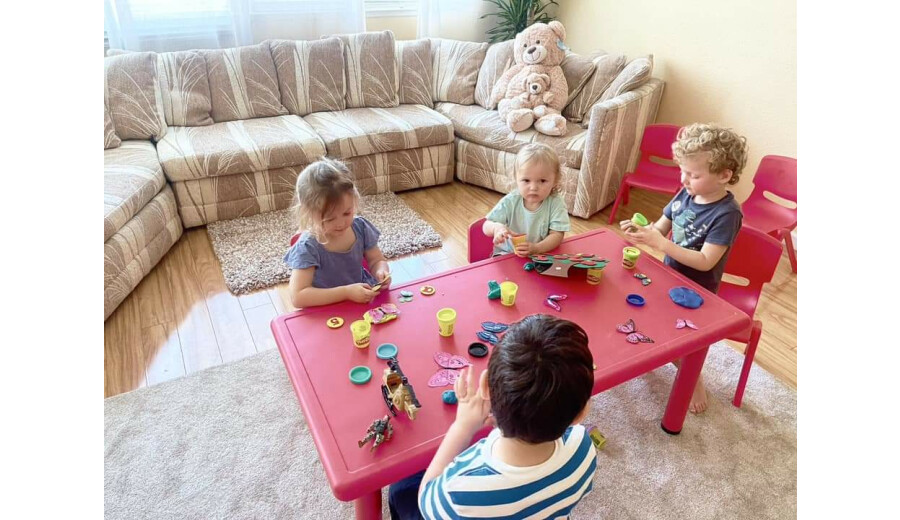 Дитячий садок Lana's Daycare -
