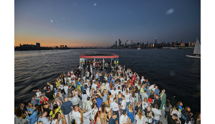 UKRAINIAN BOAT IN MANHATTAN - Grand Opening - 