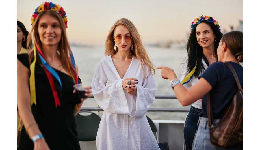 UKRAINIAN BOAT IN MANHATTAN - Grand Opening -