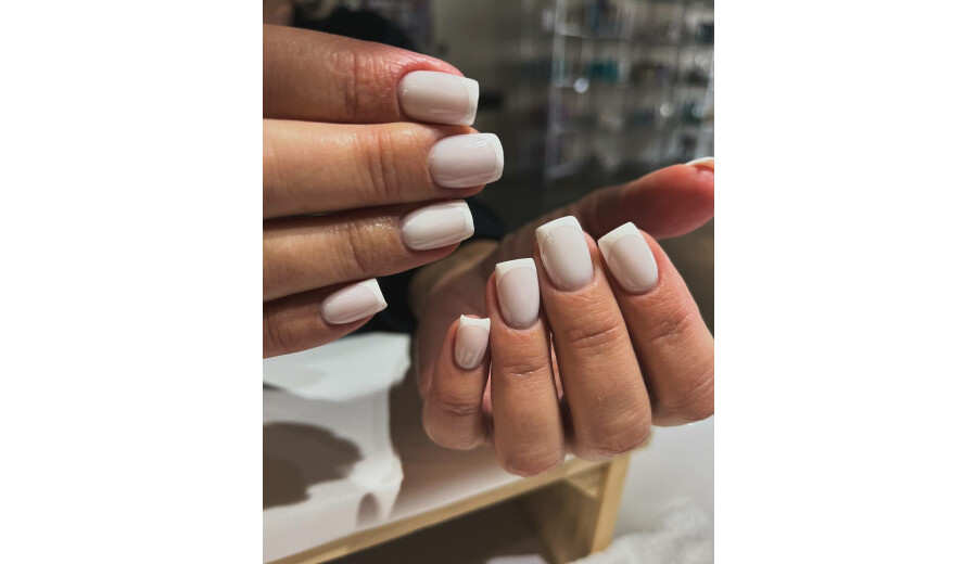 Manicure/Pedicure -
