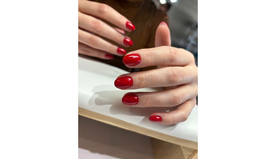 Manicure/Pedicure -